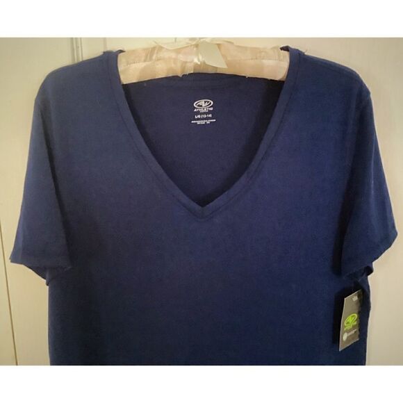 ATHLETIC Works Wicking V-Neck Tee NWT. - Picture 1 of 3
